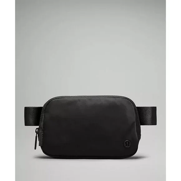 Everywhere Belt Bag 1L - Black/Black - Picture 1 of 6